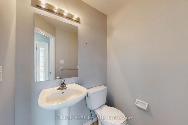 Photo 17 at 44 Conklin Drive, Fletcher's Meadow, Brampton