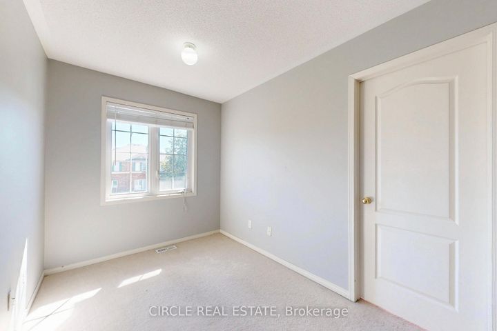 Photo 21 at 44 Conklin Drive, Fletcher's Meadow, Brampton