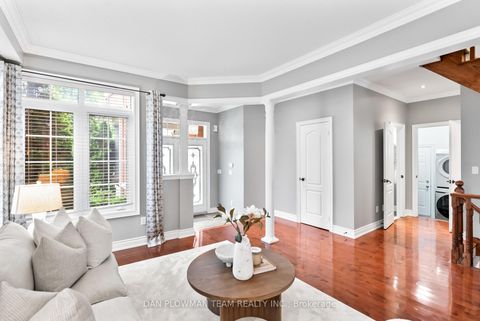 Photo 4 at 1071 Copperfield Drive, Eastdale, Oshawa