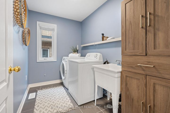 Photo 23 at 898 Groveland Avenue, Taunton, Oshawa
