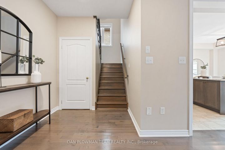 Photo 35 at 898 Groveland Avenue, Taunton, Oshawa