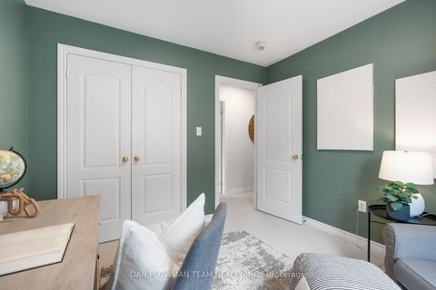 Photo 21 at 898 Groveland Avenue, Taunton, Oshawa