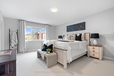 Photo 25 at 898 Groveland Avenue, Taunton, Oshawa
