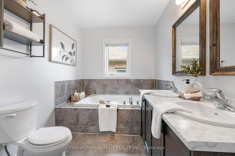 Photo 27 at 898 Groveland Avenue, Taunton, Oshawa