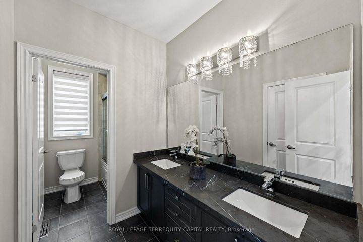 Photo 35 at 14 Beaconsfield Drive, Kleinburg, Vaughan