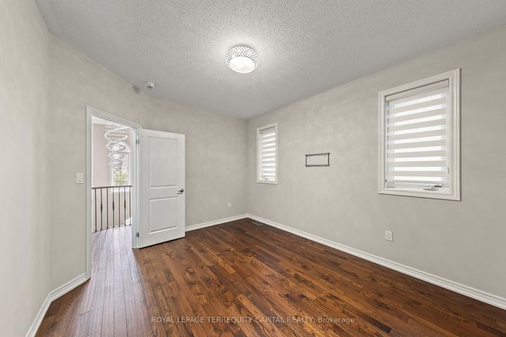 Photo 40 at 14 Beaconsfield Drive, Kleinburg, Vaughan