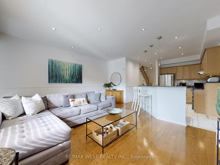 Photo 8 at 22 Sierra Drive, Dorset Park, Toronto