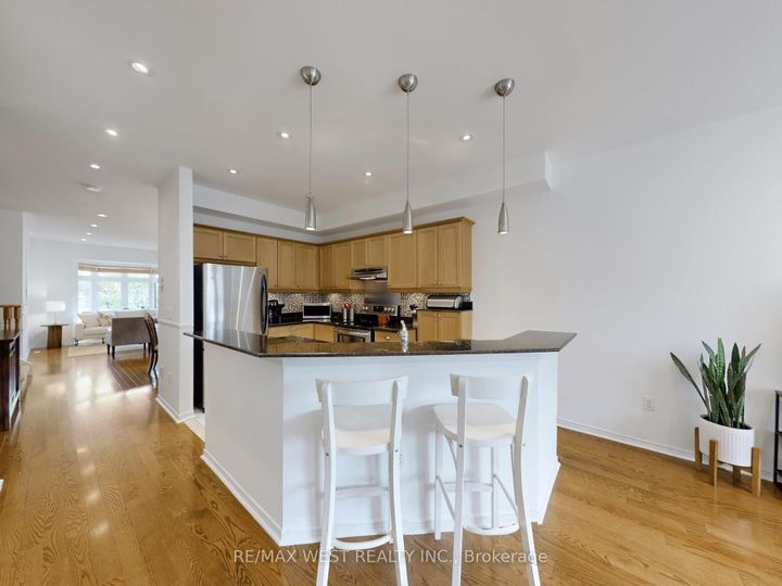 Photo 12 at 22 Sierra Drive, Dorset Park, Toronto
