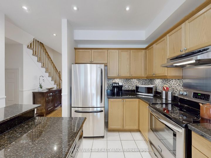 Photo 15 at 22 Sierra Drive, Dorset Park, Toronto