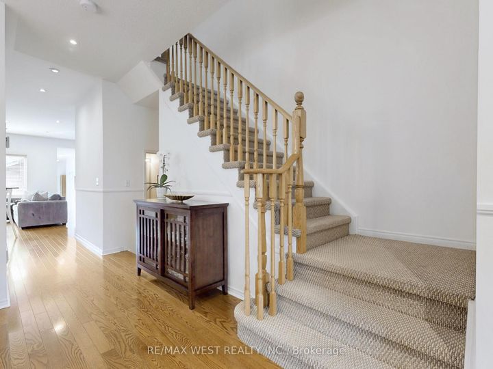 Photo 17 at 22 Sierra Drive, Dorset Park, Toronto