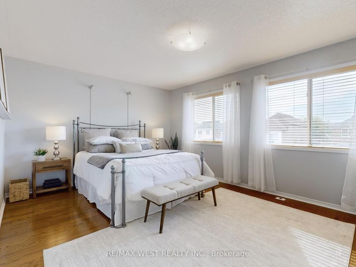 Photo 18 at 22 Sierra Drive, Dorset Park, Toronto