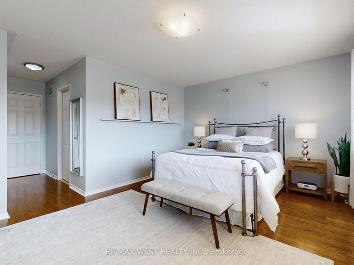 Photo 19 at 22 Sierra Drive, Dorset Park, Toronto
