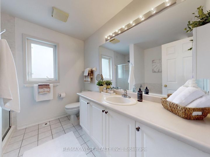 Photo 21 at 22 Sierra Drive, Dorset Park, Toronto