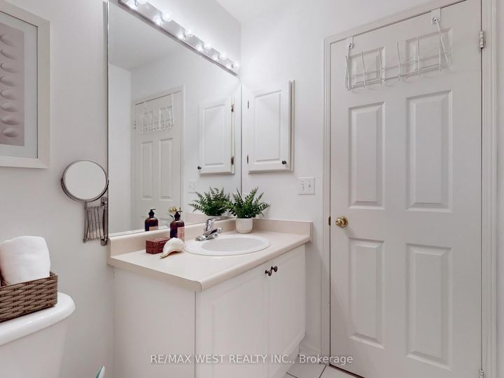 Photo 30 at 22 Sierra Drive, Dorset Park, Toronto