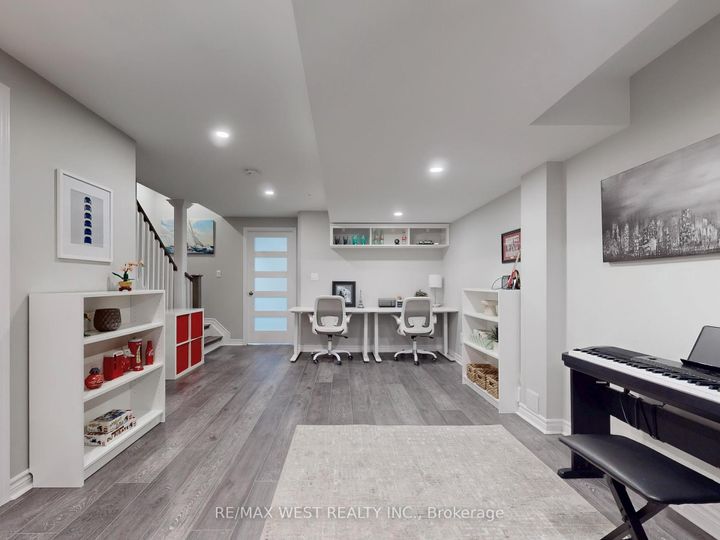 Photo 33 at 22 Sierra Drive, Dorset Park, Toronto