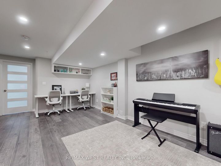 Photo 34 at 22 Sierra Drive, Dorset Park, Toronto