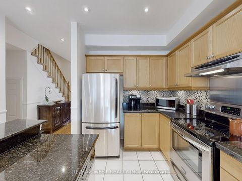Photo 15 at 22 Sierra Drive, Dorset Park, Toronto