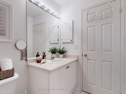 Photo 30 at 22 Sierra Drive, Dorset Park, Toronto