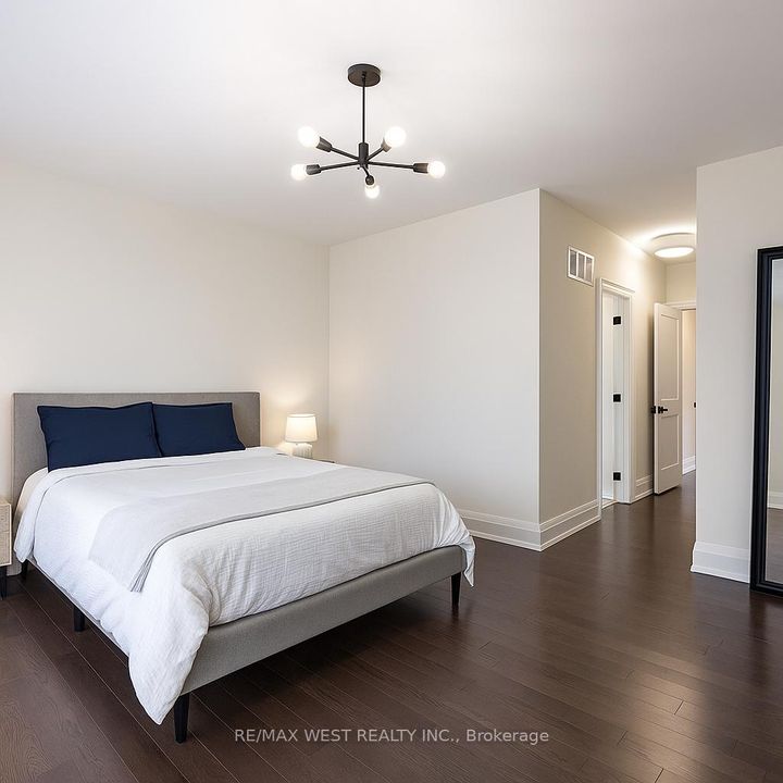 Photo 8 at 30 Goodman Crescent, Maple, Vaughan