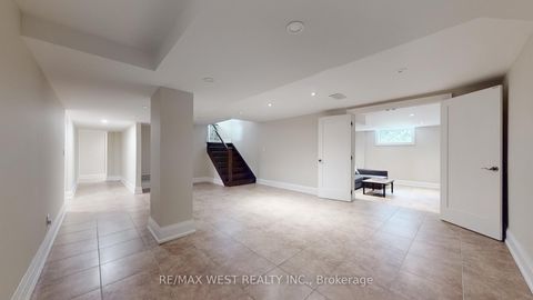 Photo 16 at 30 Goodman Crescent, Maple, Vaughan