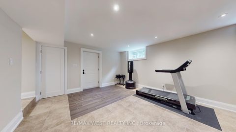Photo 19 at 30 Goodman Crescent, Maple, Vaughan