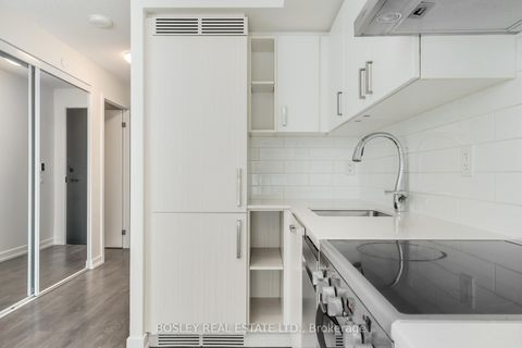 Photo 15 at 1006 - 125 Redpath Avenue, Mount Pleasant West, Toronto