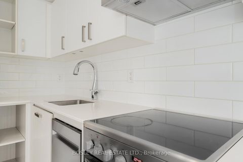 Photo 16 at 1006 - 125 Redpath Avenue, Mount Pleasant West, Toronto