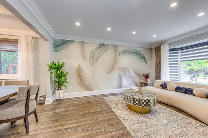 Photo 15 at 7180 Danton Promenade, Meadowvale, Mississauga