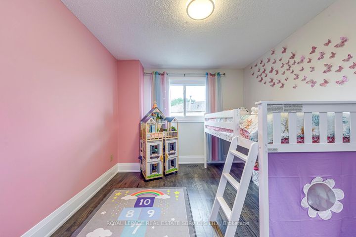 Photo 24 at 7180 Danton Promenade, Meadowvale, Mississauga