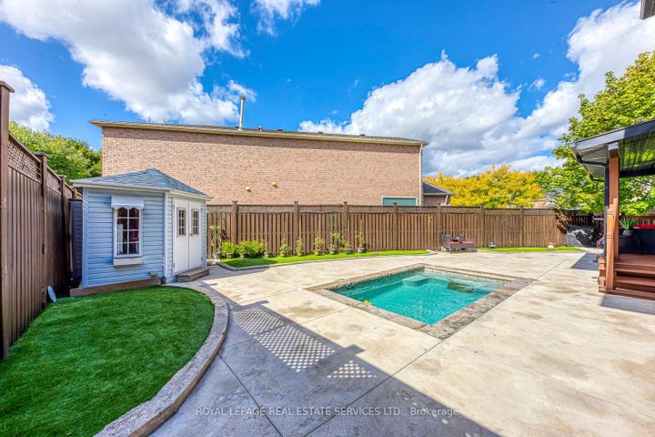 Photo 38 at 7180 Danton Promenade, Meadowvale, Mississauga