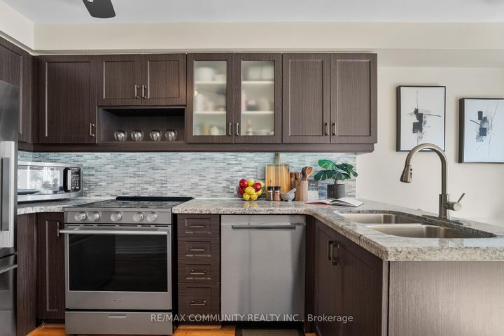 Photo 5 at 1880 Woodgate Court, Samac, Oshawa
