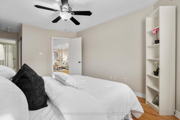 Photo 8 at 1880 Woodgate Court, Samac, Oshawa