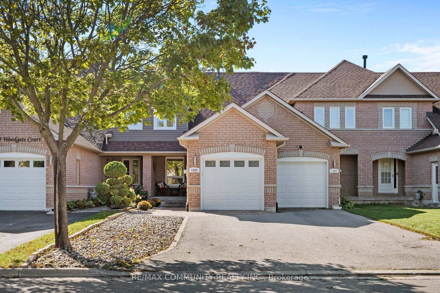 1880 Woodgate Court, Samac, Oshawa 2