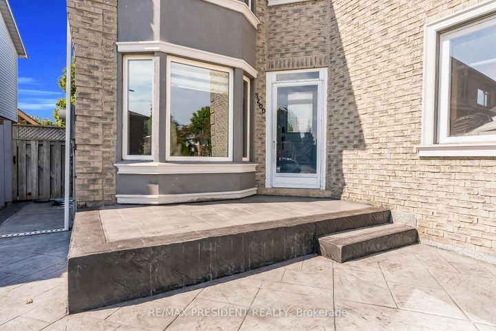 Photo 3 at 6200 Osprey Boulevard, Lisgar, Mississauga