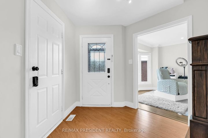 Photo 4 at 6200 Osprey Boulevard, Lisgar, Mississauga