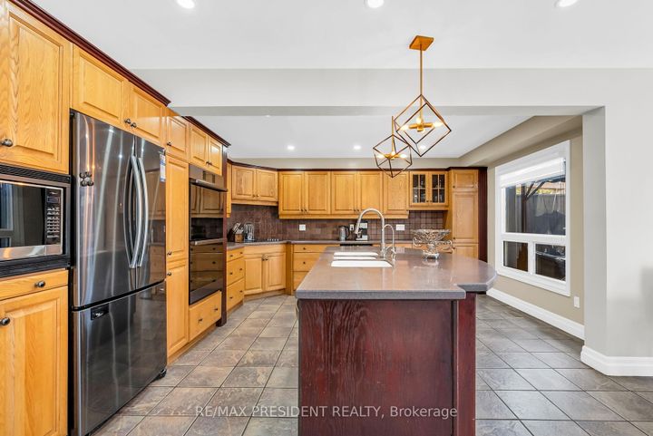Photo 14 at 6200 Osprey Boulevard, Lisgar, Mississauga