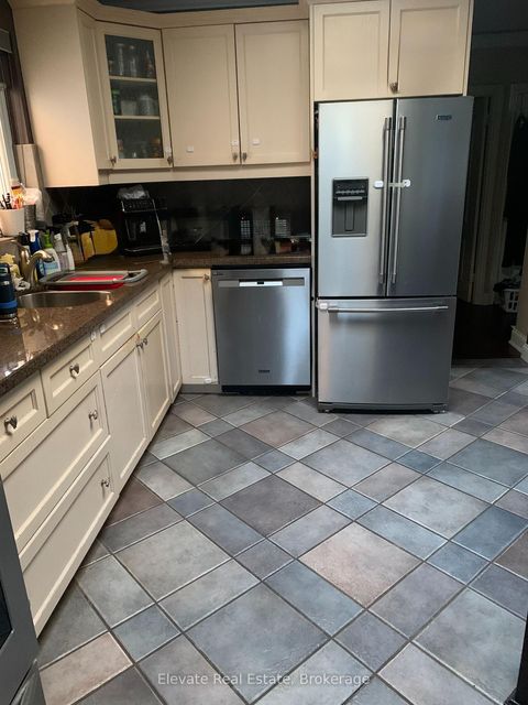 Photo 3 at 25 Burncrest Drive, Nortown, Toronto