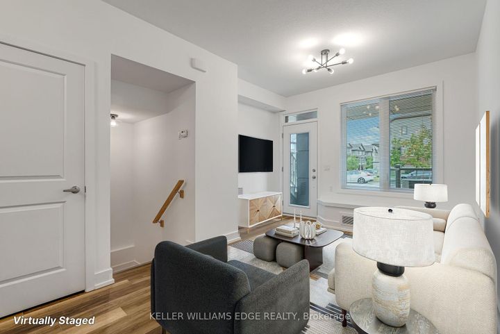 Photo 7 at 3 - 261 Skinner Road, Waterdown, Hamilton