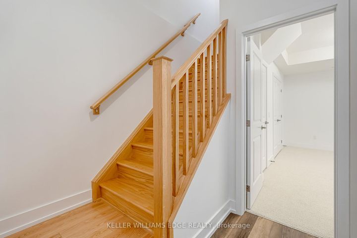 Photo 16 at 3 - 261 Skinner Road, Waterdown, Hamilton