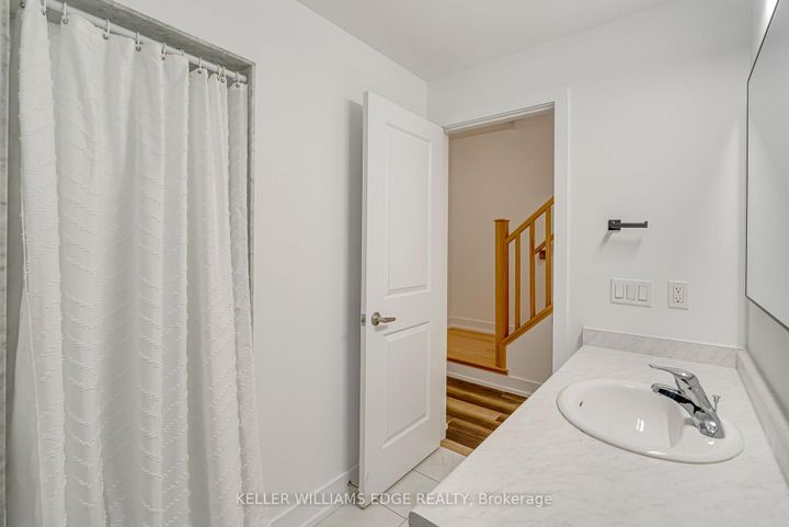 Photo 21 at 3 - 261 Skinner Road, Waterdown, Hamilton
