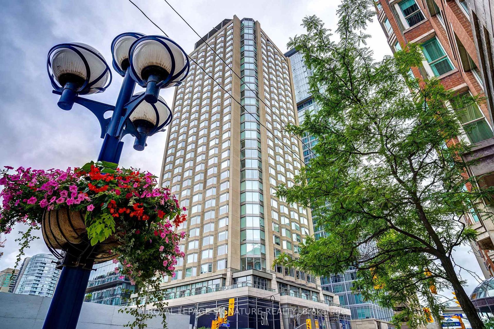 1218 - 155 Yorkville Avenue, Annex, Toronto 