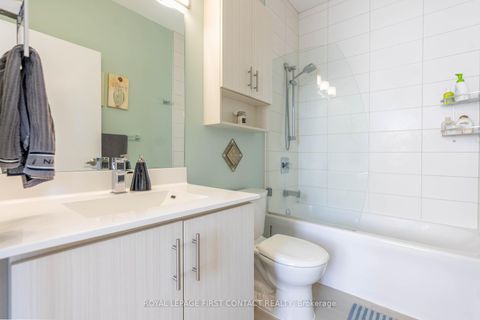 Photo 10 at PH5 - 111 WORSLEY Street, City Centre, Barrie