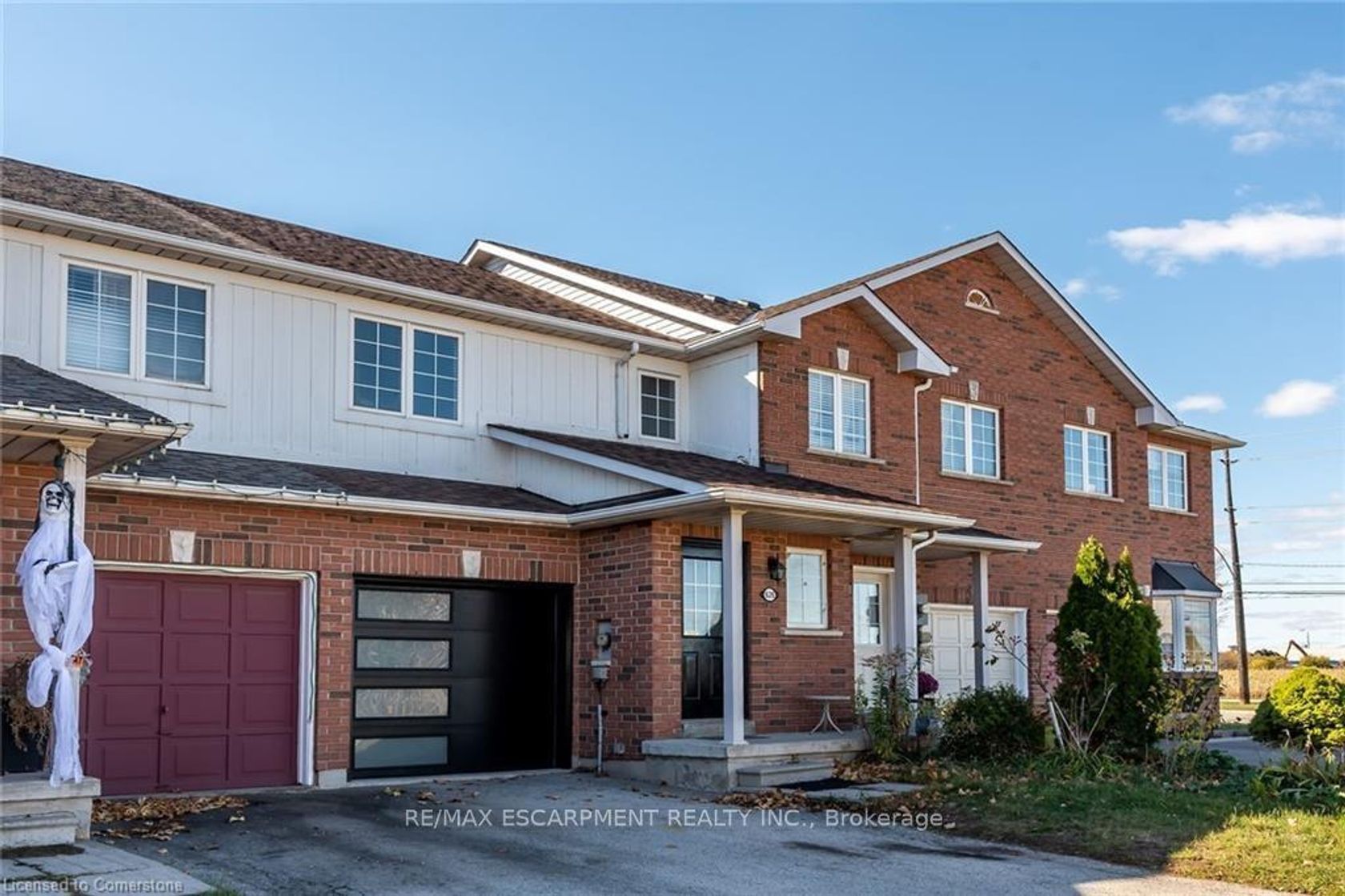626 Taylor Crescent, Shoreacres, Burlington by Loree Meneguzzi Real Estate 626 Taylor Crescent, Shoreacres, Burlington
