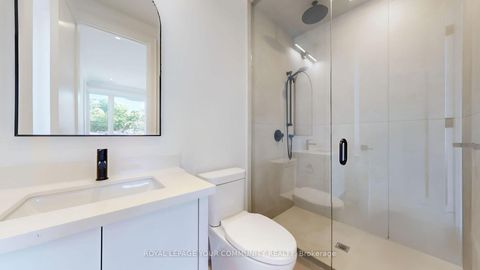 Photo 33 at 45 Drynoch Avenue, Oak Ridges Lake Wilcox, Richmond Hill