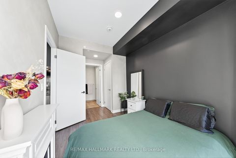 Photo 10 at 901 - 7950 Bathurst Street, Beverley Glen, Vaughan