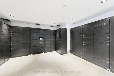 Photo 38 at 901 - 7950 Bathurst Street, Beverley Glen, Vaughan