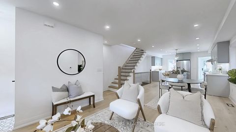Photo 4 at 914 Broadview Avenue, Danforth, Toronto
