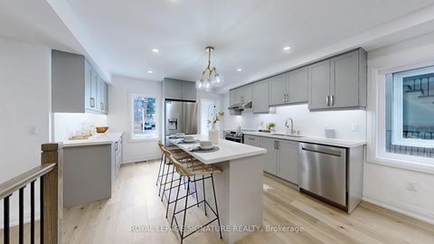 Photo 8 at 914 Broadview Avenue, Danforth, Toronto