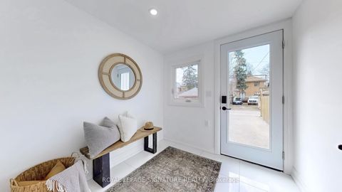 Photo 10 at 914 Broadview Avenue, Danforth, Toronto