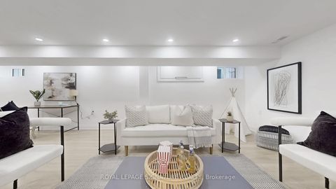Photo 19 at 914 Broadview Avenue, Danforth, Toronto